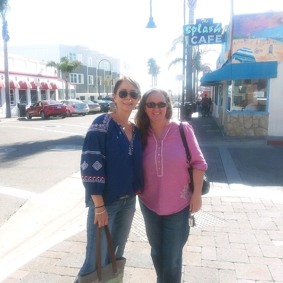 Meet your Posher, Debbie - Picture 1 of 1